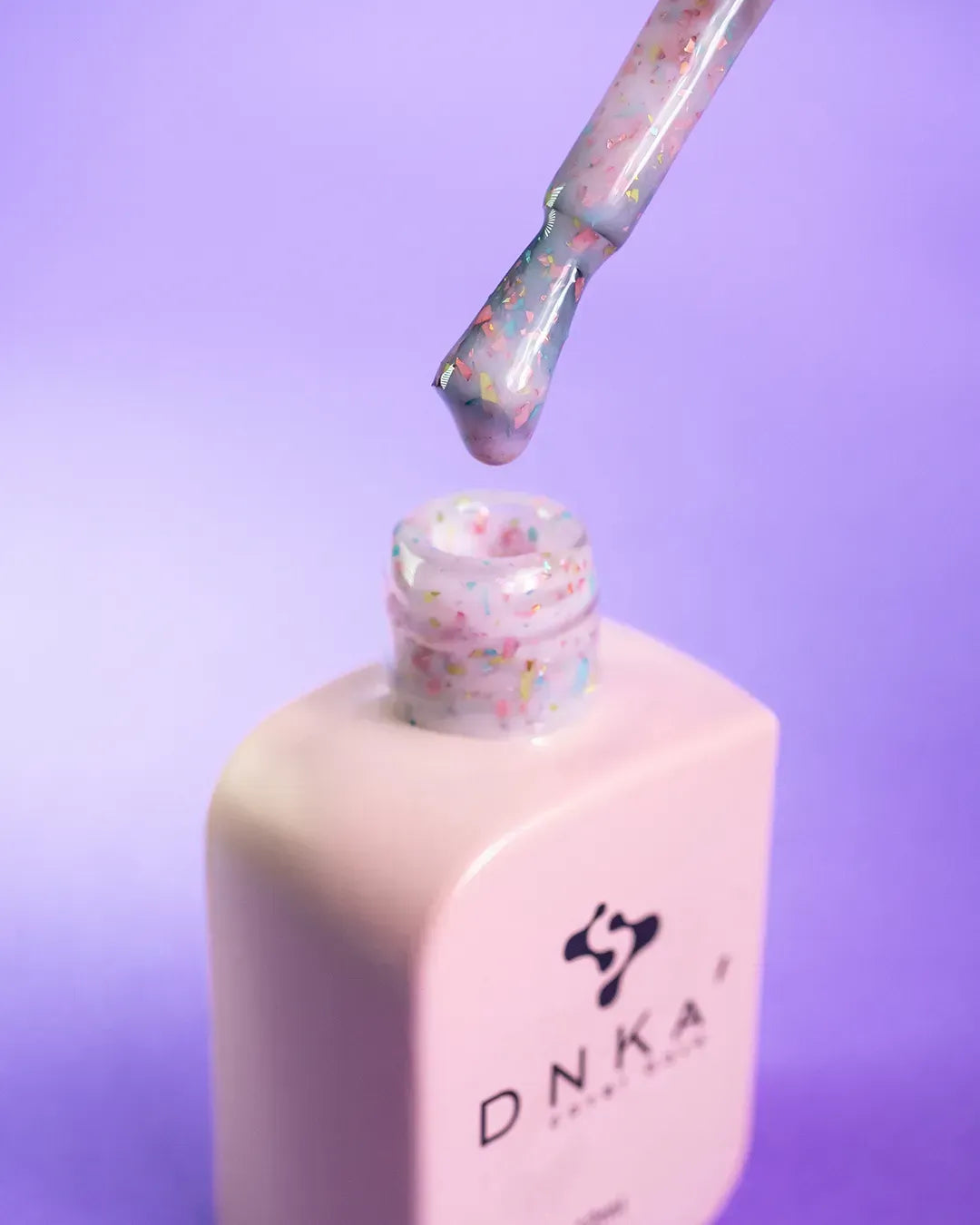 RUBBER BASE FRENCH NEUE FORMEL "DNKa" (cover), 12 ml #0011B' Beauttiful – Ansicht 2