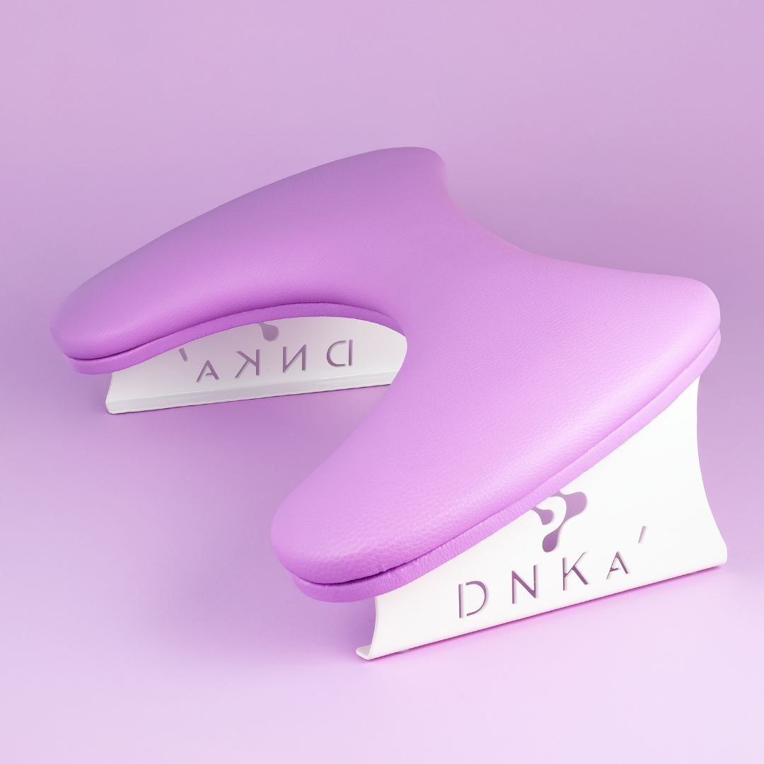 Анатомічна підставка для манікюру DNKa, фіолетова